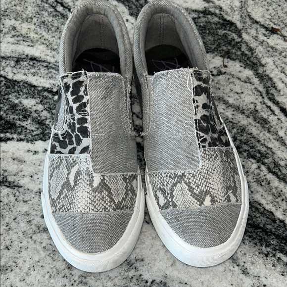 Blowfish Shoes Blowfish Gray Sneakers With Suede And Snakeskin